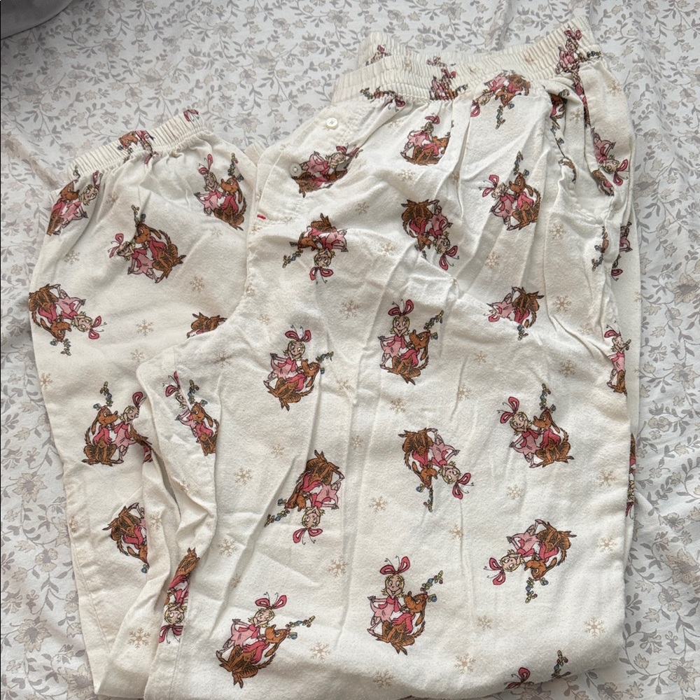 Women’s jogger pajamas.